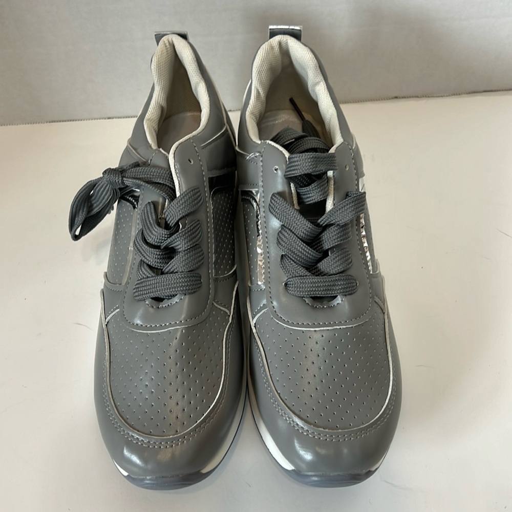 OCW Orthopedic New Women Sneakers Lace-up Wedge Sport Shoes Design Size 9 Gray